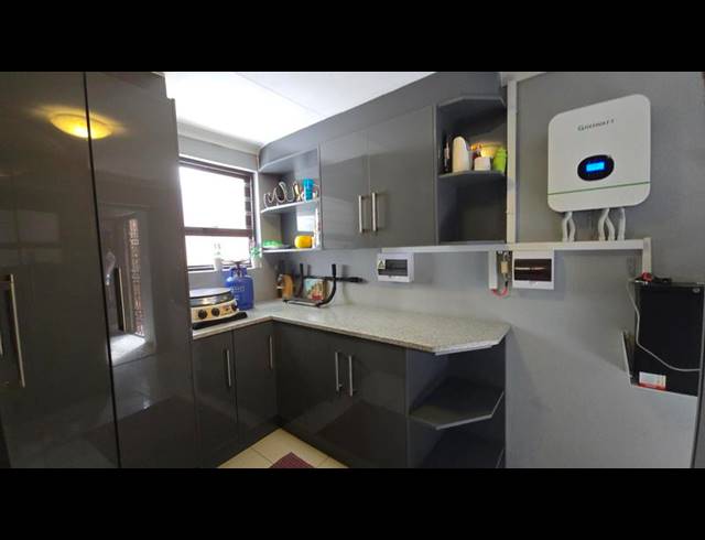 4 BEDROOM HOUSE FOR SALE IN KENSINGTON